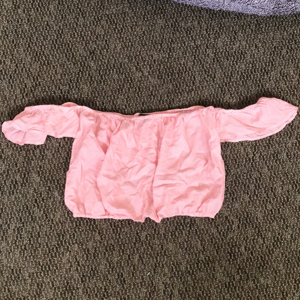 off the shoulder top, sleeves attached to shirt